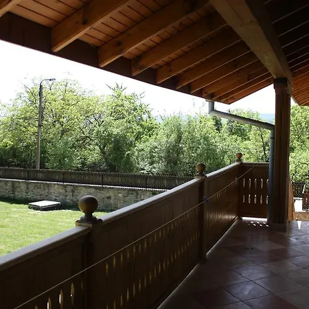Villa Manoya